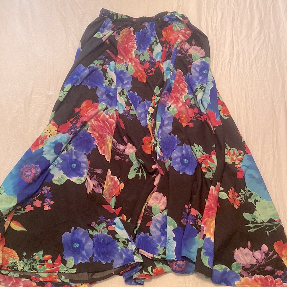 Cupio floral maxi skirt- small